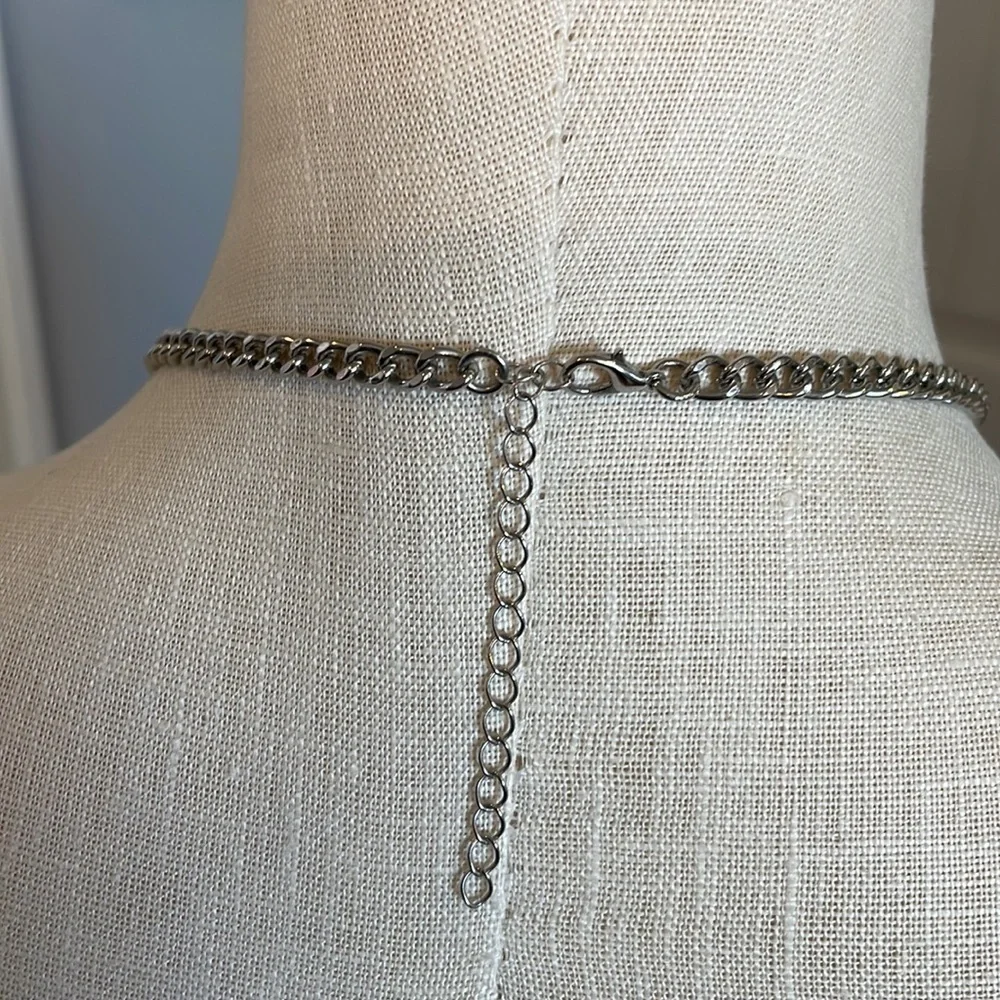 💐5/25 triple strand red silver tone necklace open oval textured links